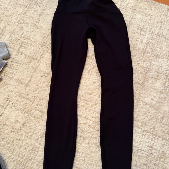 Lululemon workout cropped leggings - Picture 1 of 4